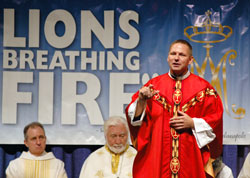 Father Rick Nagel preaches the homily during Mass at the fourth annual Indiana Catholic Men’s Conference on Oct. 17 at the Indiana Convention Center in Indianapolis. (Photo by Mary Ann Wyand) 